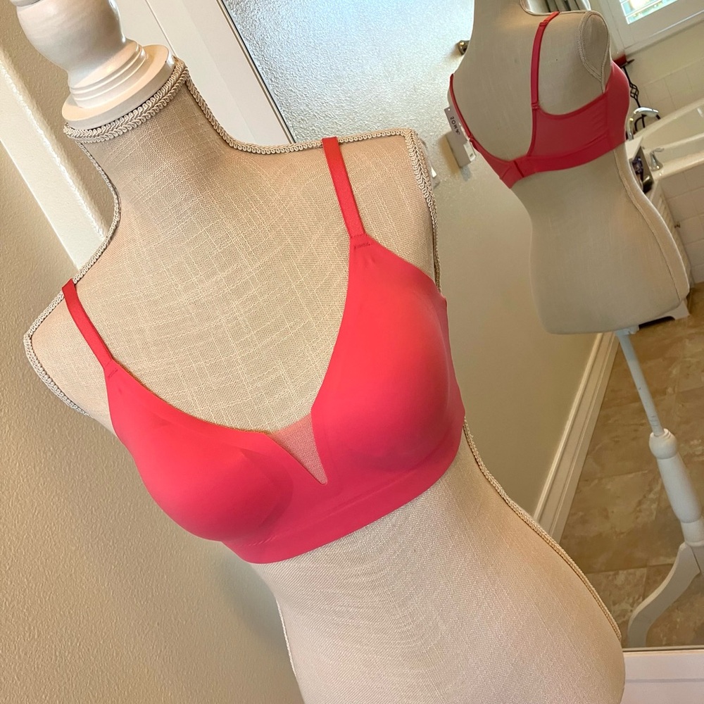 NWT Seamless soft pink mesh adjustable bralette, Soma size M - Picture 10 of 15